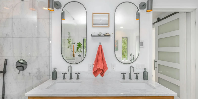 antique mirror in Dubai